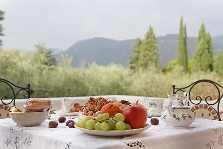 Дом отдыха Villa Indipendente A Pochi Passi Dal Lago Сан-Феличе-дель-Бенако Италия