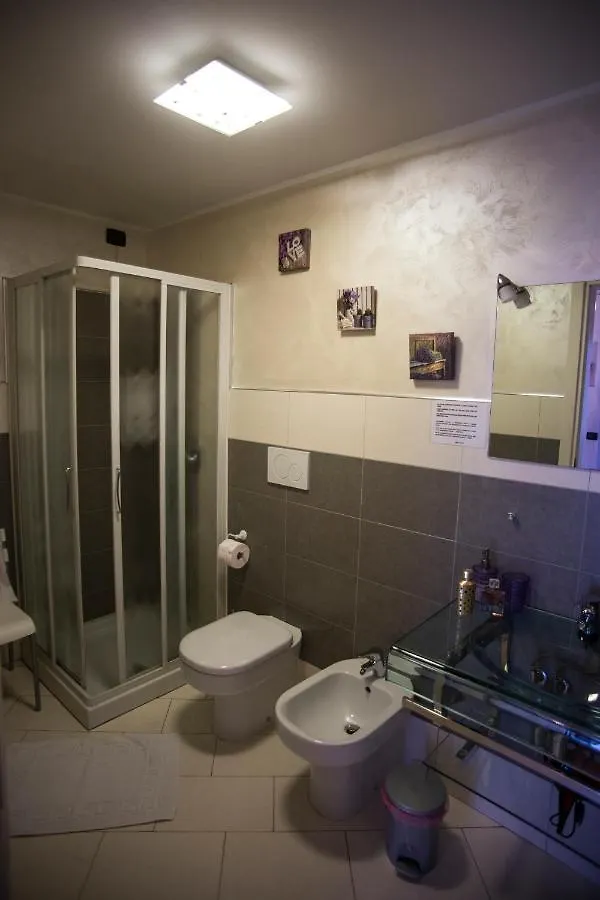 Дом отдыха Villa Indipendente A Pochi Passi Dal Lago Сан-Феличе-дель-Бенако